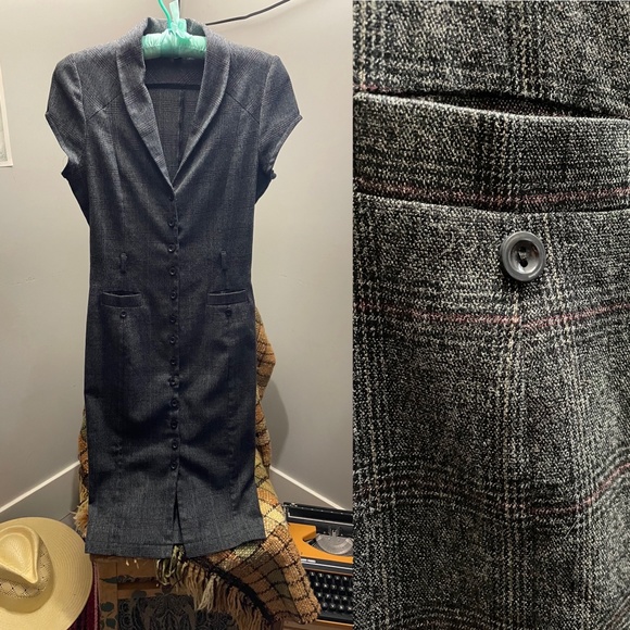 Le Chateau Secretary Noir Dress - Picture 1 of 1